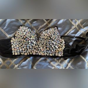 Eras tour outfit idea bejeweled bra